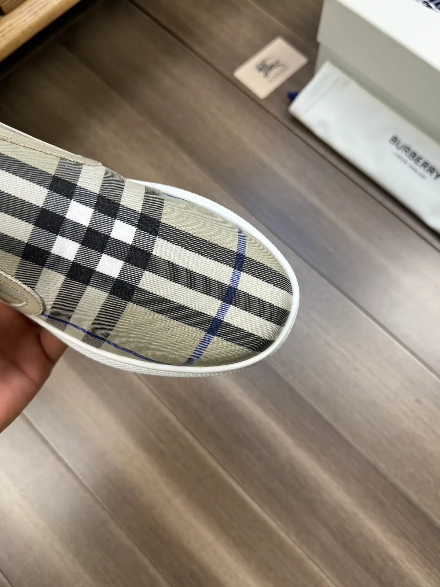 P380 [BURBERRY] Burberry - Upper: imported 🔝 brand totem cloth, heel brand webbing decoration - Inner: water-dyed cowhide - Outsole: ultra-light rubber; two-color molded outsole - Super high quality control, fine workmanship: highlighted (high-end, extravagance, grade) -Size: 38-44 (Male 45, can be customized)